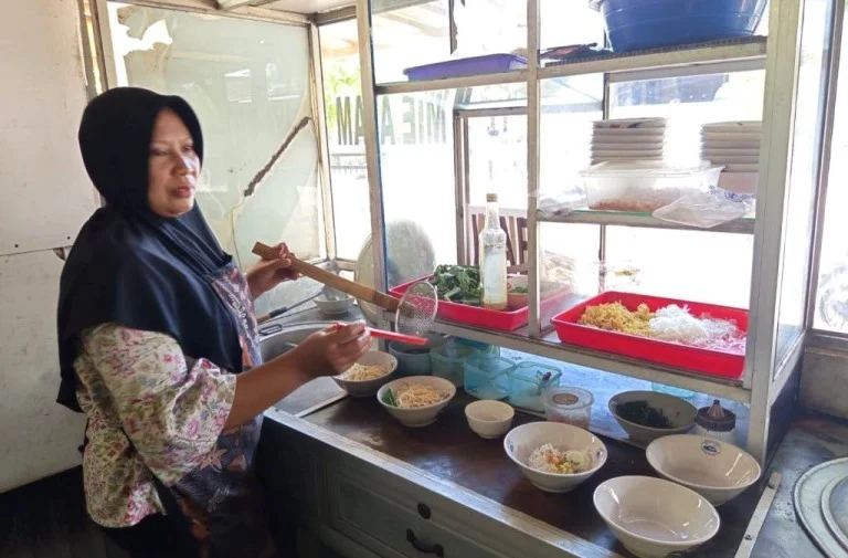 Bakso Sapi Murni Enggal Raos Pacitan