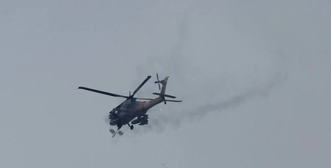 Helikopter Apache jatuh