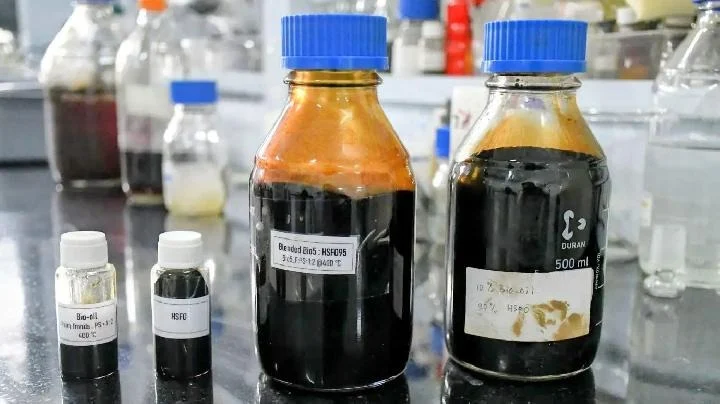 Limbah Sawit dan Styrofoam Jadi Minyak Pirolisis
