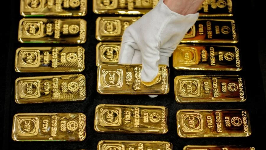 Harga Emas Bangkit di Atas US$4.000, Investor Menanti Arah Kebijakan The Fed