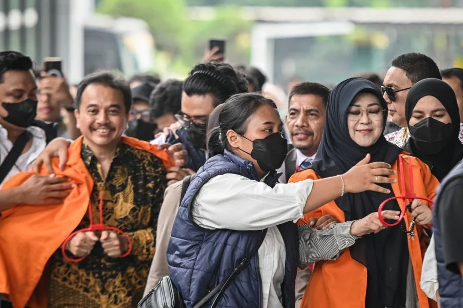 Roy Suryo dan dr Tifa Tidak Ditahan, Wajib Lapor Seminggu Sekali dalam Kasus Ijazah Jokowi