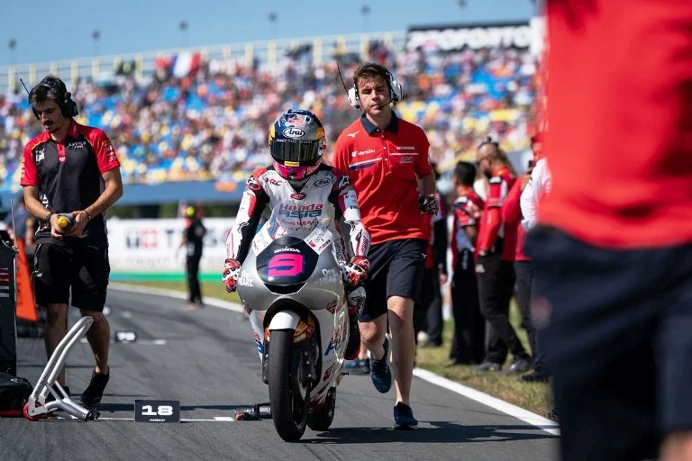 Veda Ega Pratama Puncaki Practice Moto3 Jerman 2026, Modal Besar Menuju Perebutan Pole Position