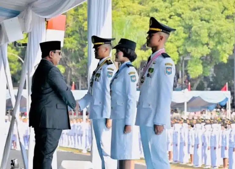Prabowo Lantik Pamong Praja Muda IPDN