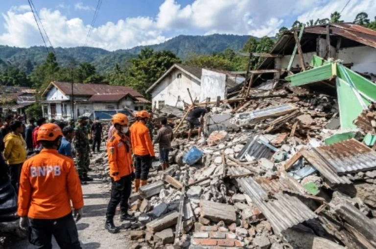 Gempa M7,7 NTT Menyisakan 53 Korban Meninggal dan Ribuan Rumah Rusak