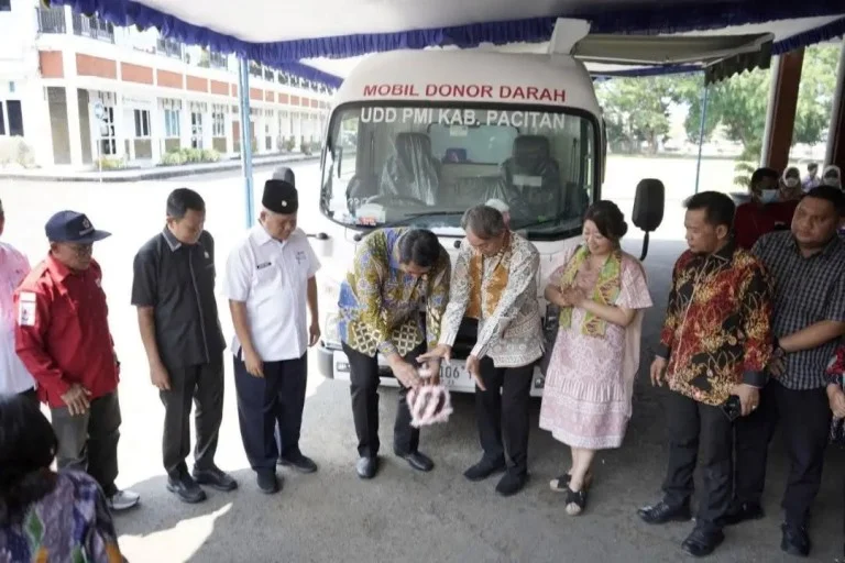 Mobil Donor Darah PMI Pacitan