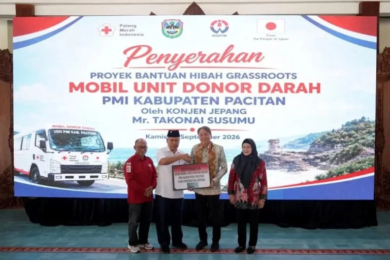 mobil donor darah PMI Pacitan