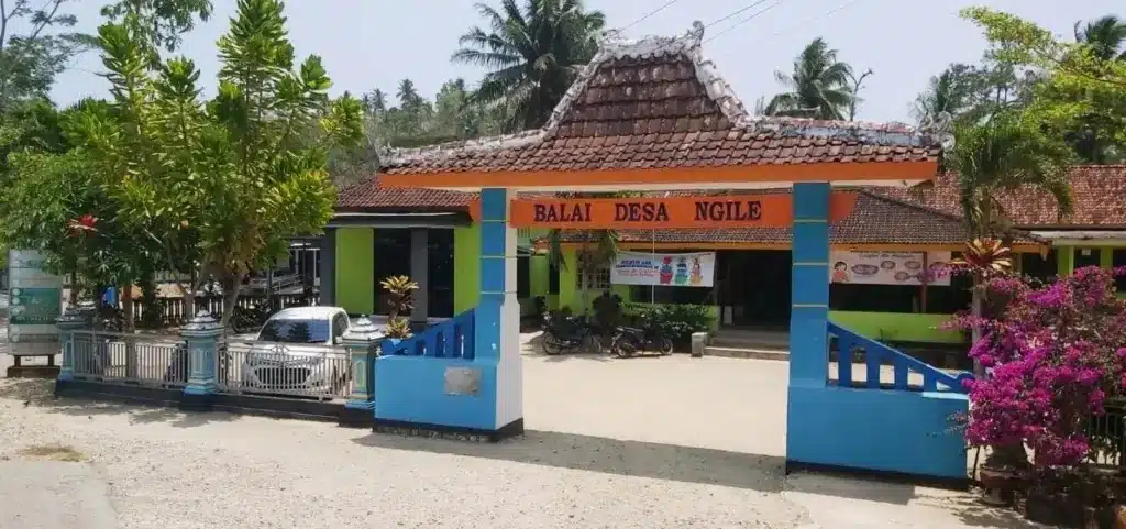 Kantor Desa Ngile